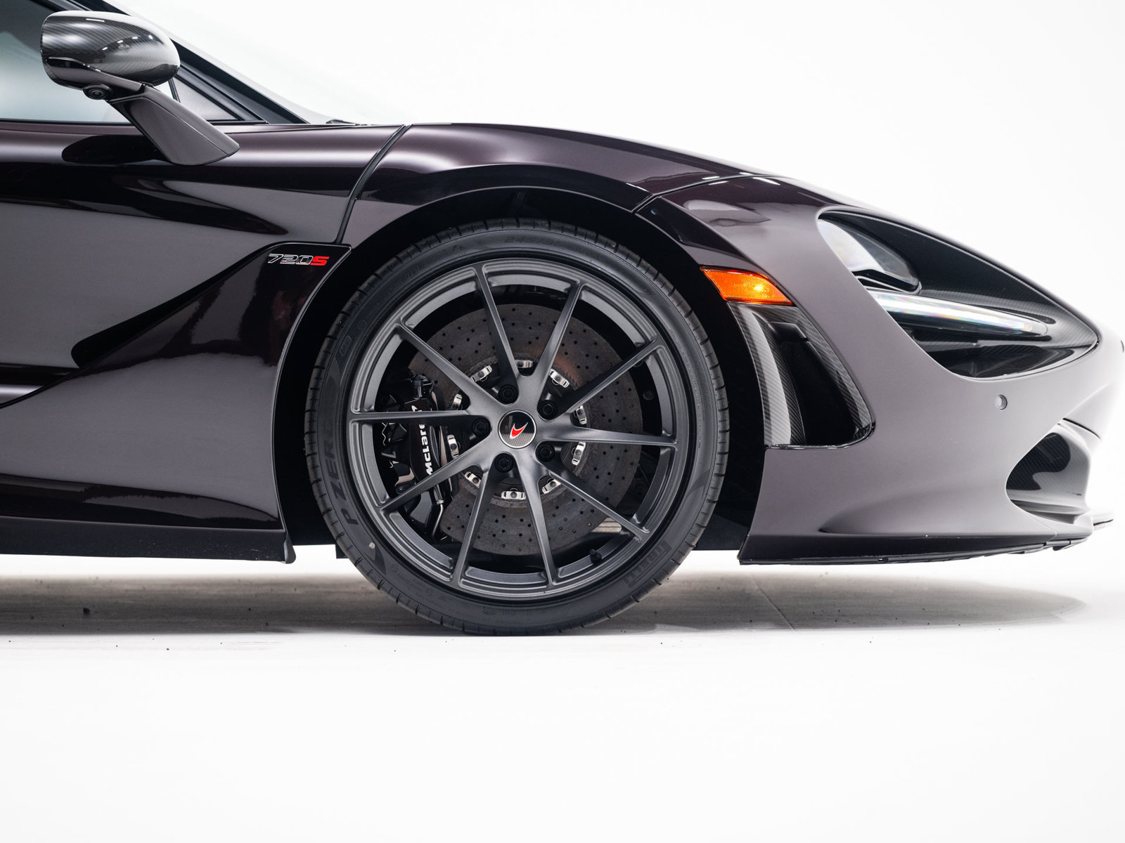 Used 2018 McLaren 720S Luxury photo 13