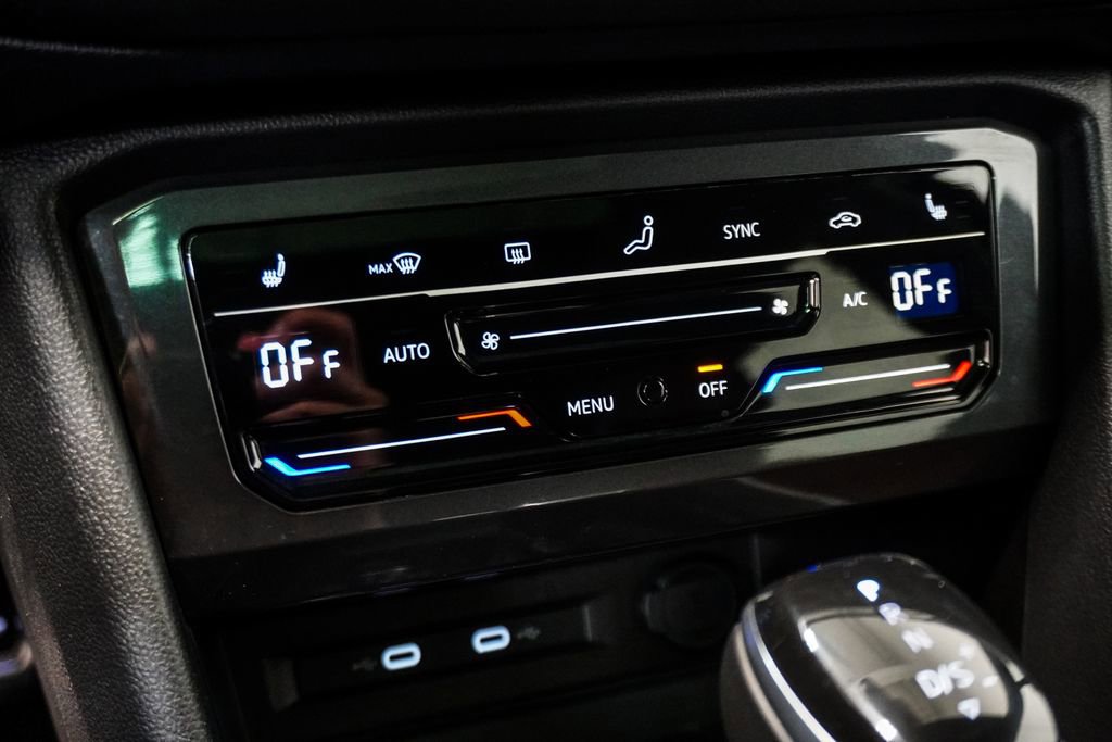 2022 Volkswagen Tiguan SEL R-Line