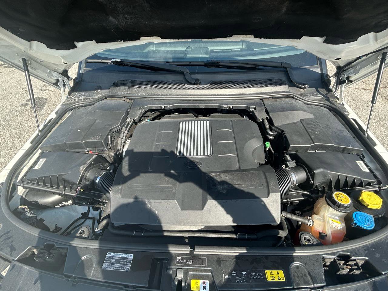 2016 Land Rover LR4 HSE Silver Edition