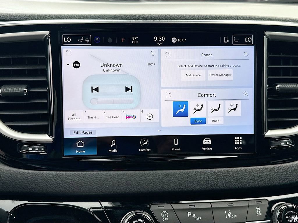 2026 Chrysler Pacifica Select