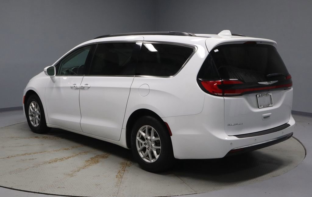 2022 Chrysler Pacifica Touring-L