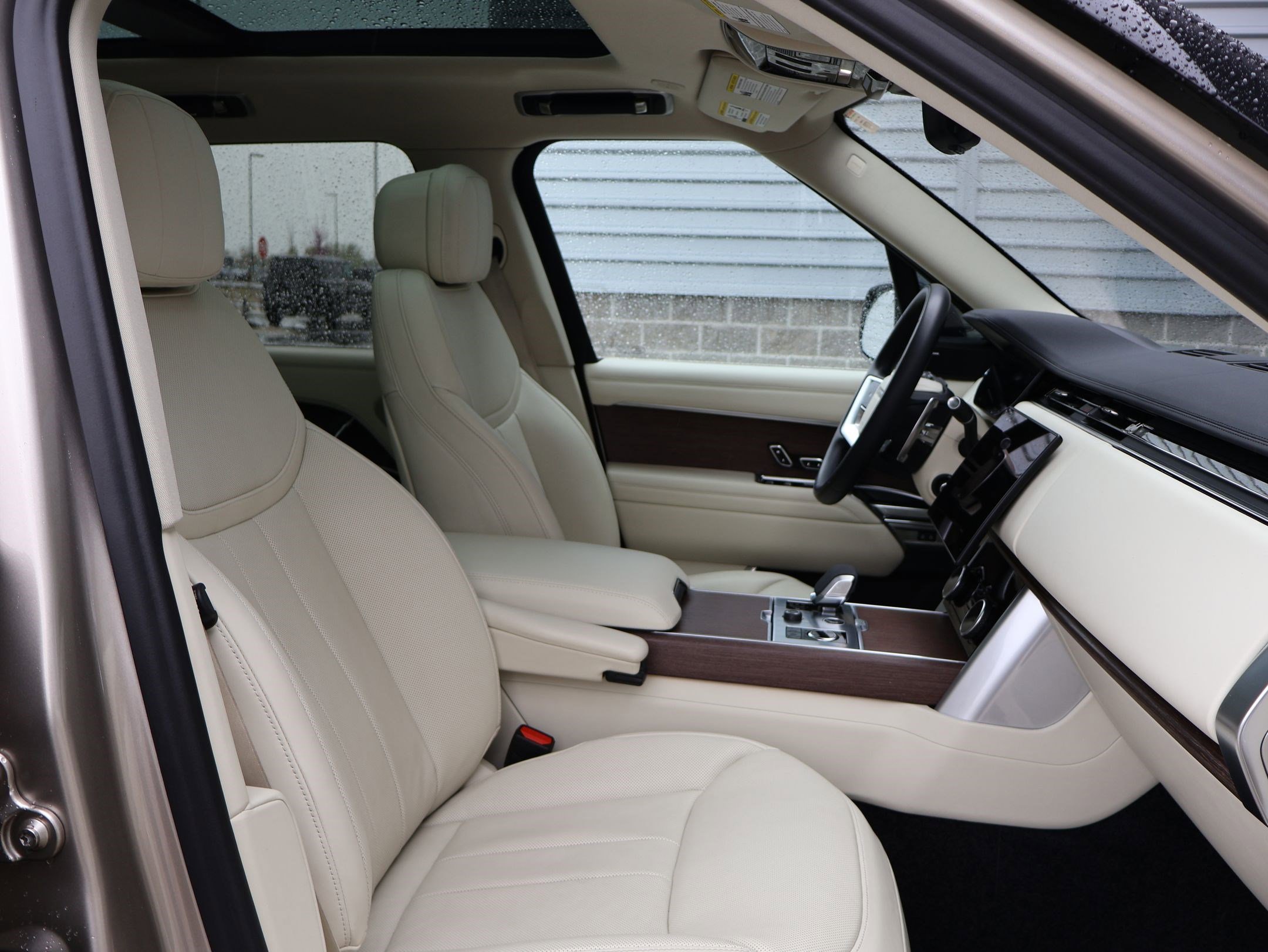 2023 Land Rover Range Rover SE