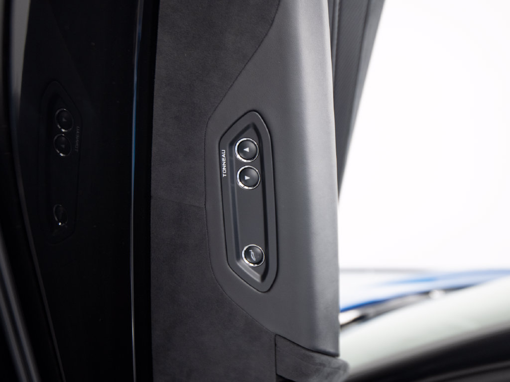 Used 2024 McLaren 750S Spider photo 12