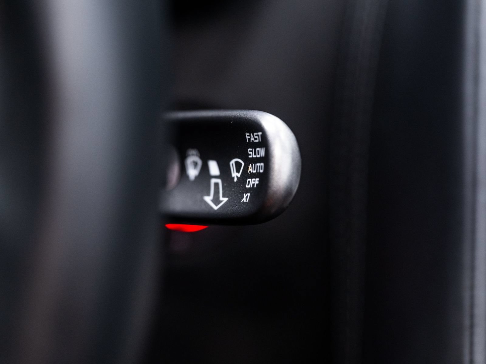 Used 2020 McLaren 600LT Spider photo 33