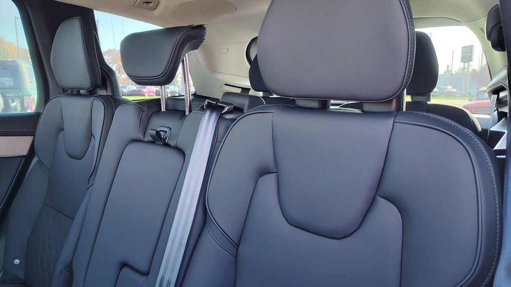 2026 Volvo Xc90 B6 Plus