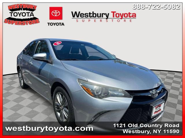 Used 2016 Toyota Camry SE w/ Moonroof Package