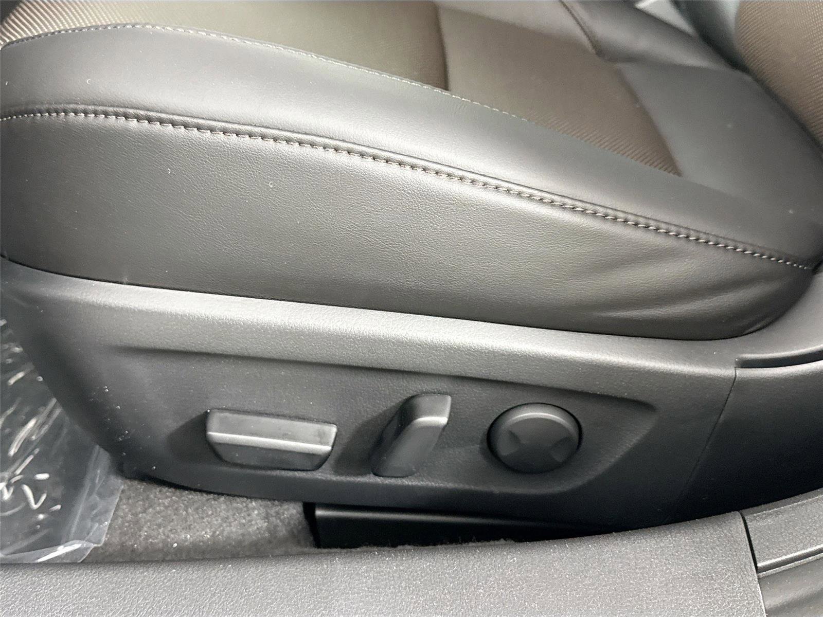 2026 MAZDA Mazda3 Hatchback w/Premium Plus Pkg