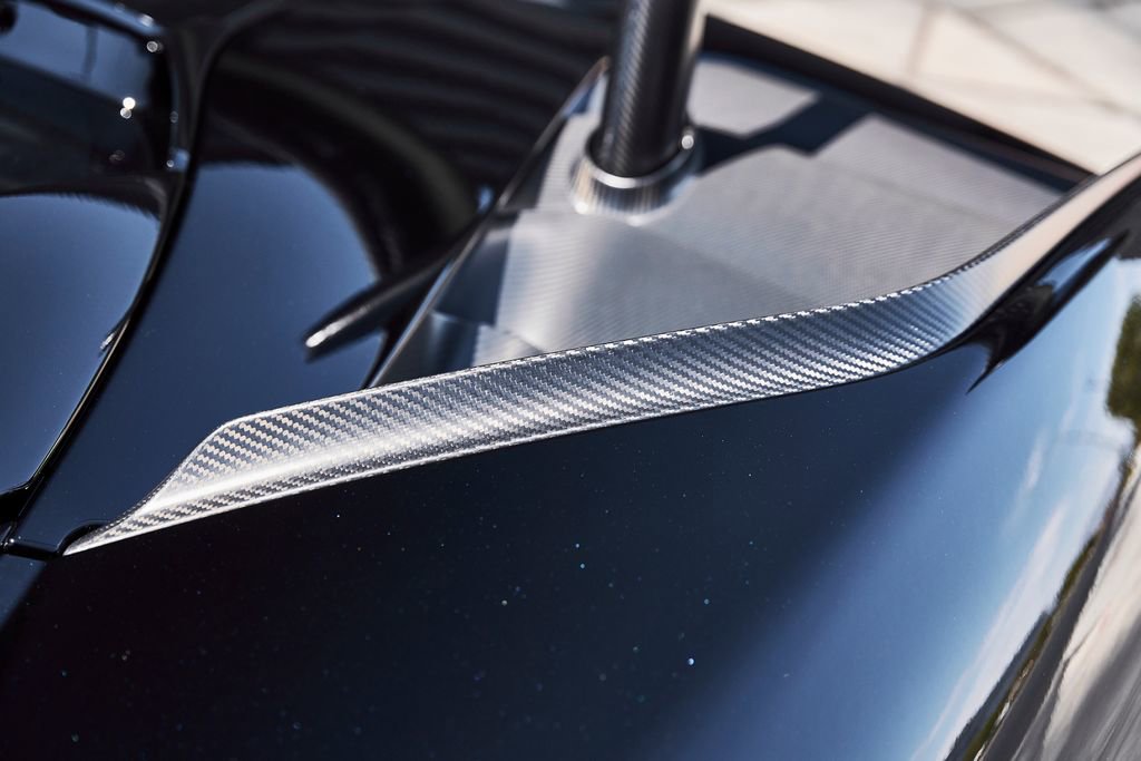 Used 2019 McLaren Senna photo 16