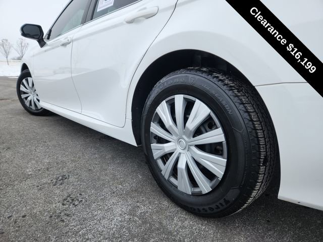 2022 Toyota Camry LE