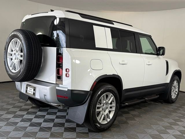 2025 Land Rover Defender 110 S