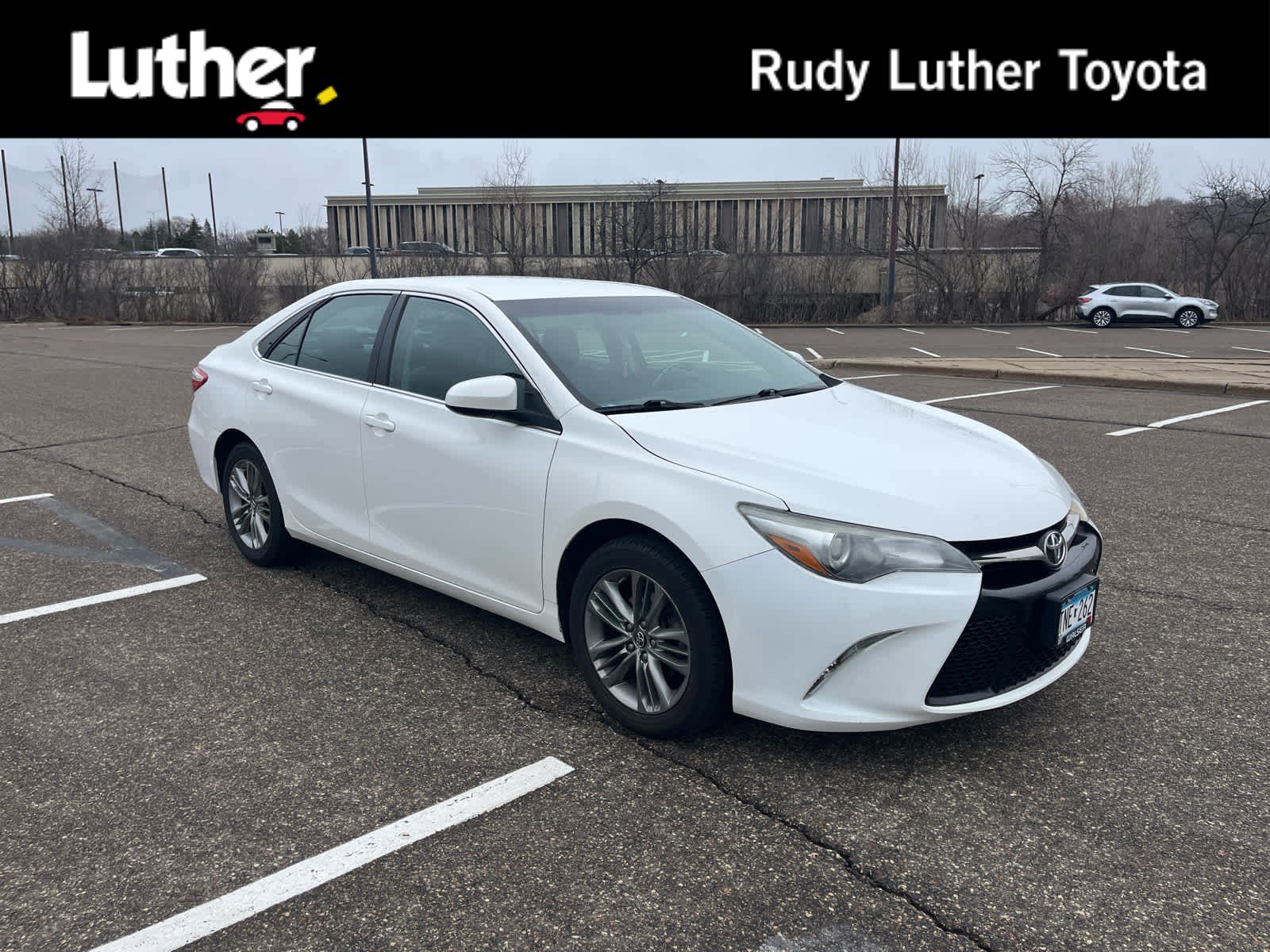 Used 2017 Toyota Camry SE