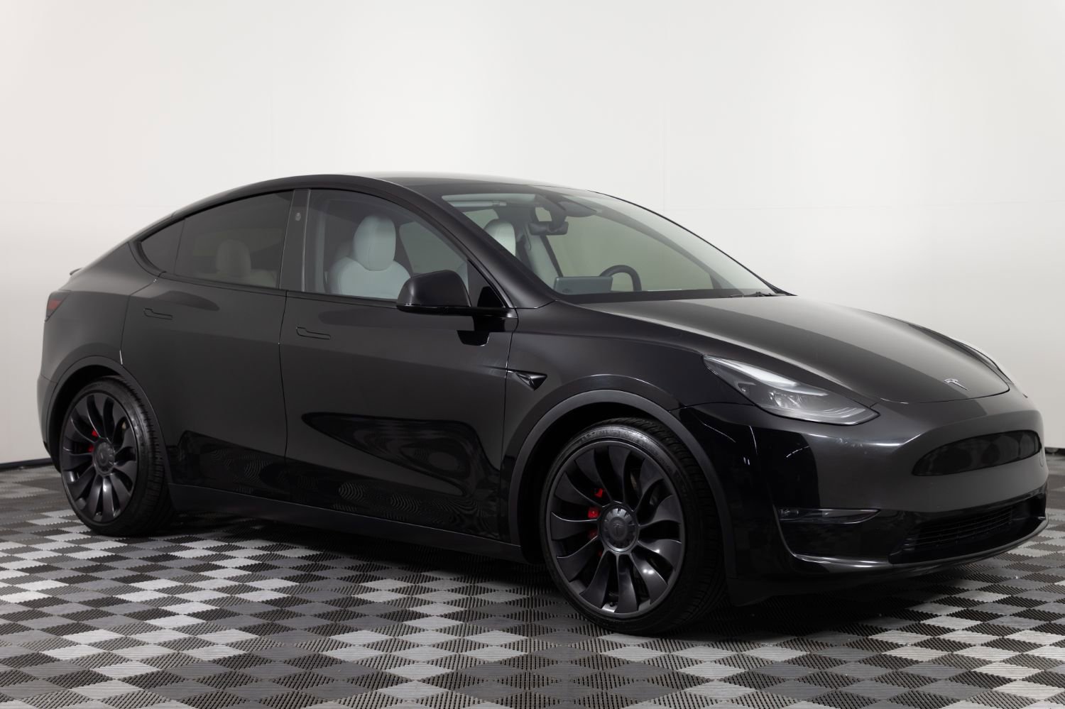 2024 Tesla Model Y Performance