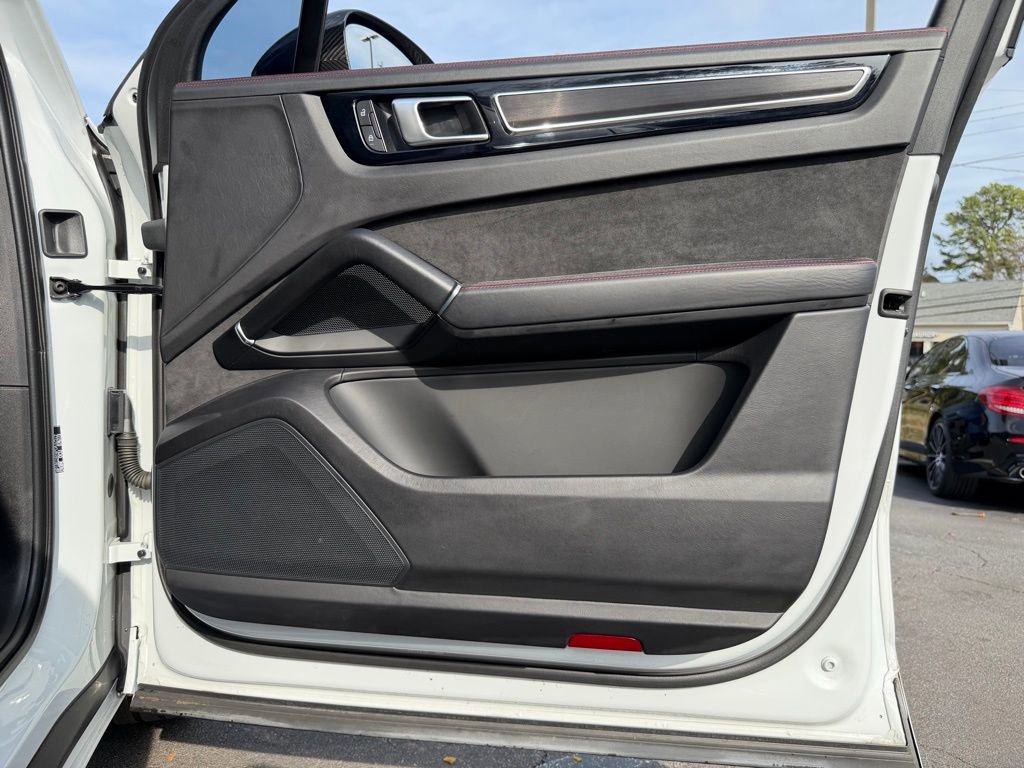 2023 Porsche Cayenne GTS