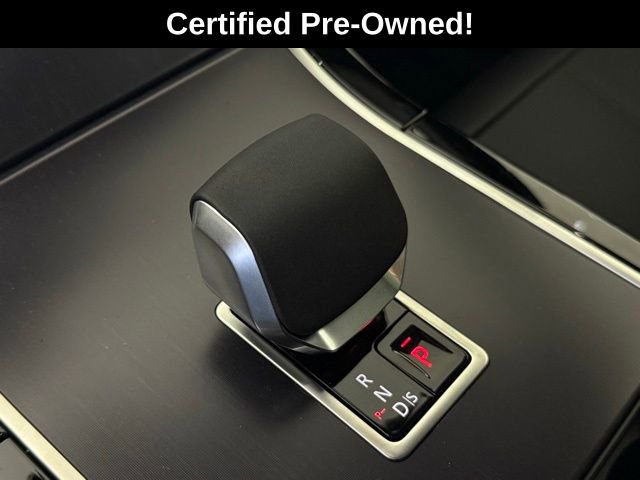 2026 Land Rover Range Rover Velar Dynamic SE