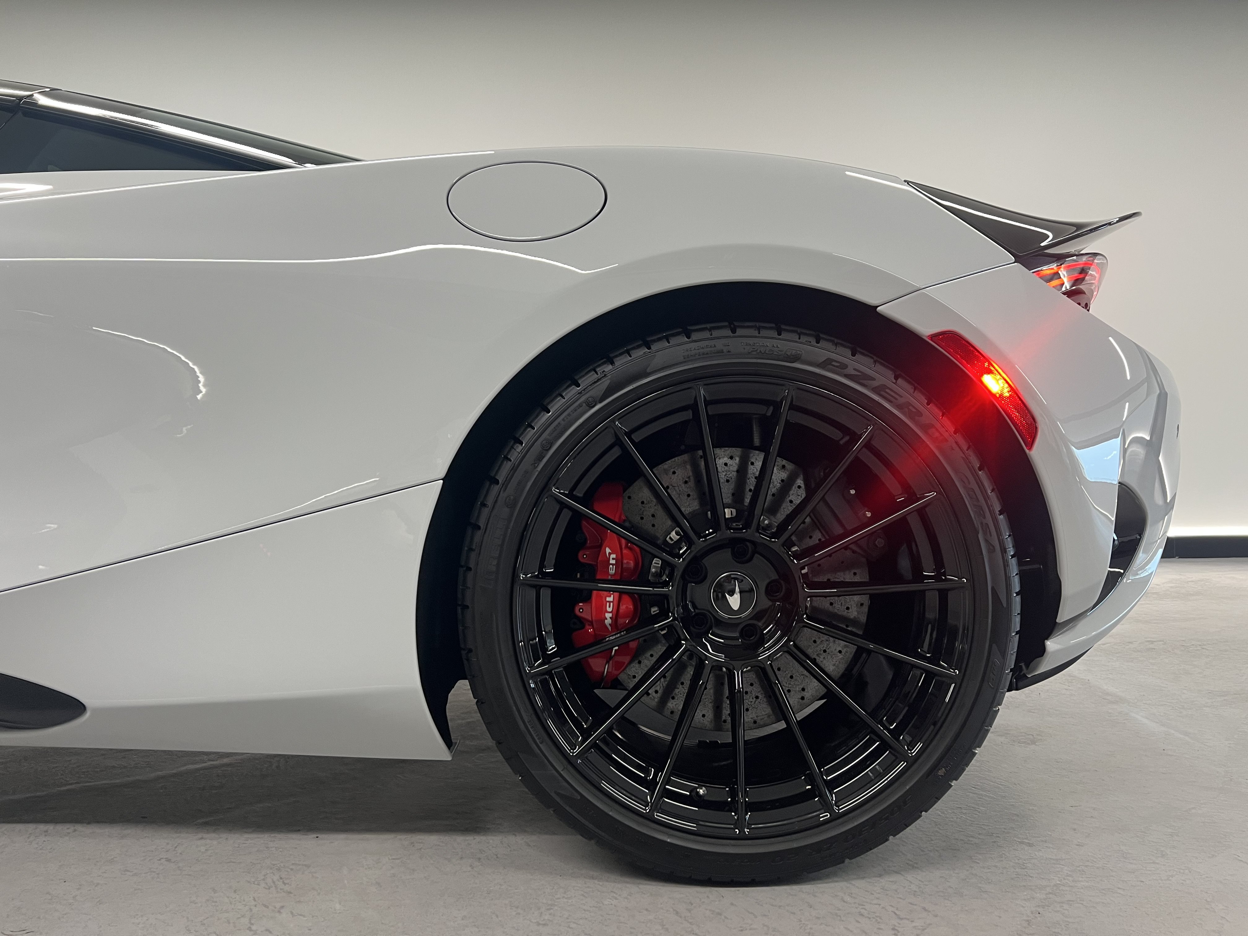 New 2027 McLaren 750S photo 28