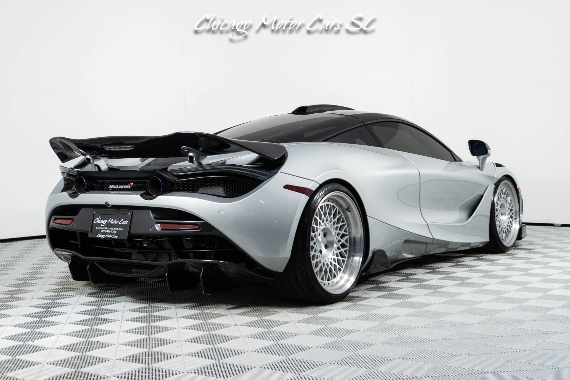 Used 2019 McLaren 720S photo 19