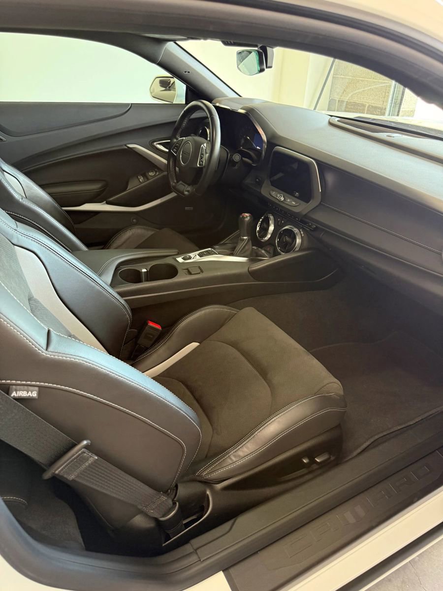 2023 Chevrolet Camaro LT