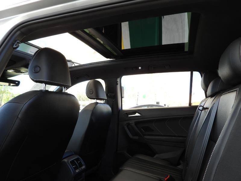 2022 Volkswagen Tiguan SE R-Line