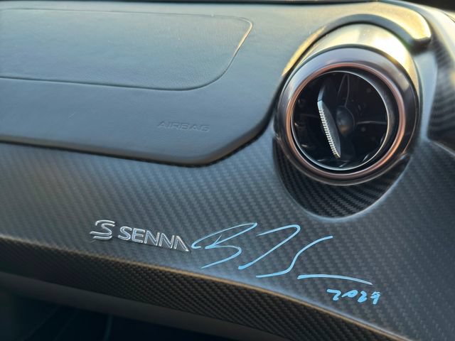 Used 2019 McLaren Senna photo 19