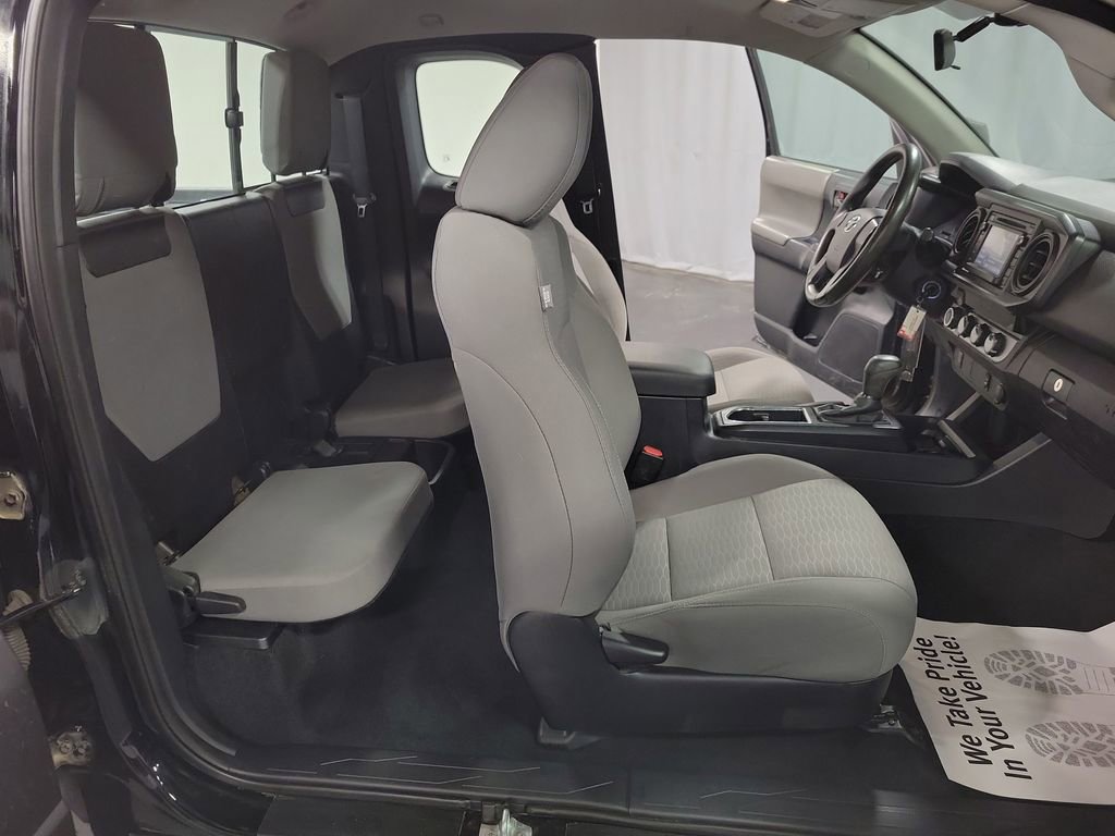 2017 Toyota Tacoma SR