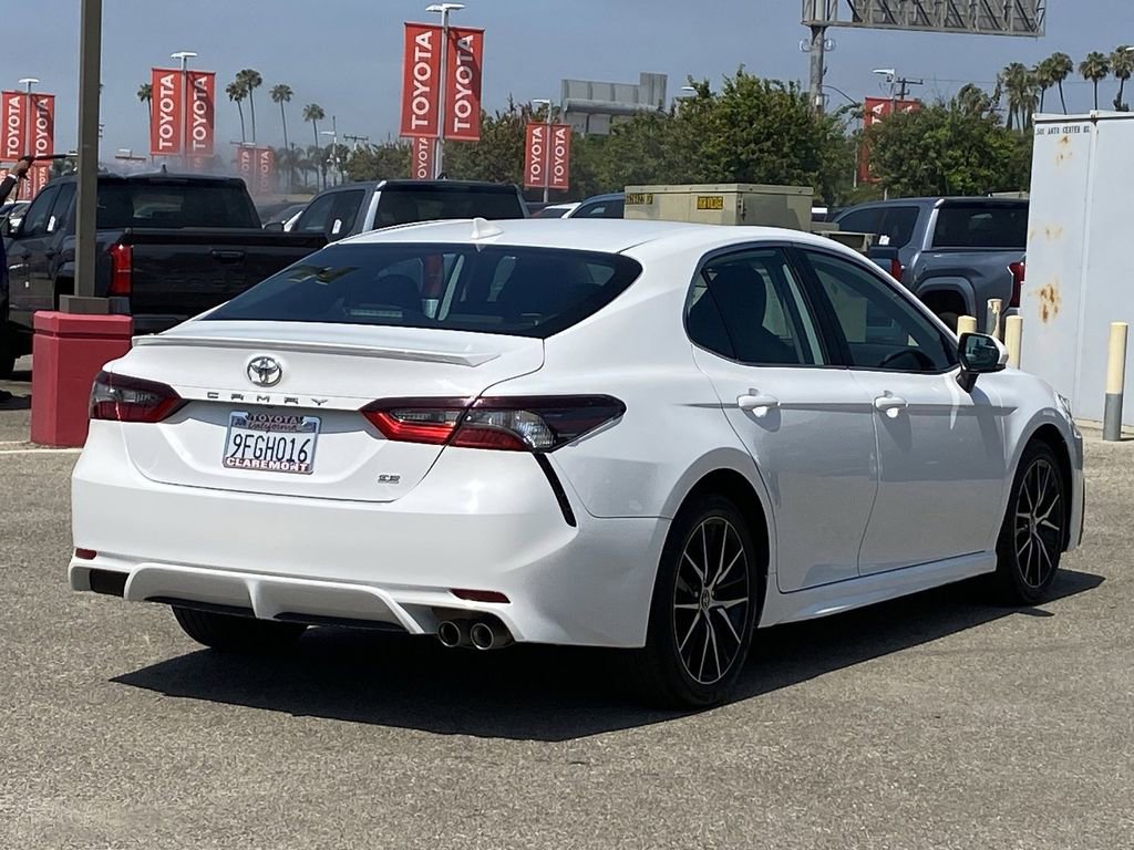 2023 Toyota Camry SE