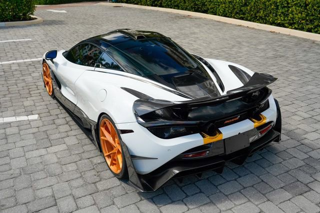 Used 2019 McLaren 720S Performance photo 21