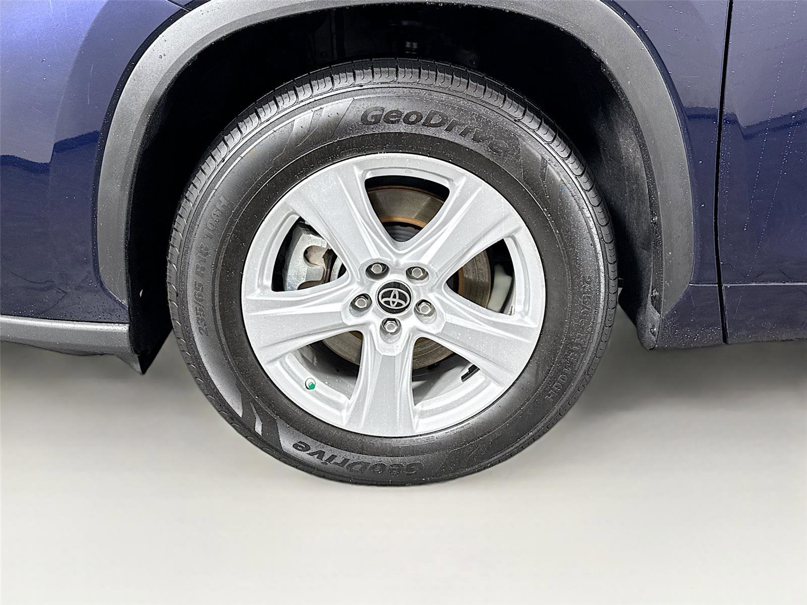 2022 Toyota Highlander LE