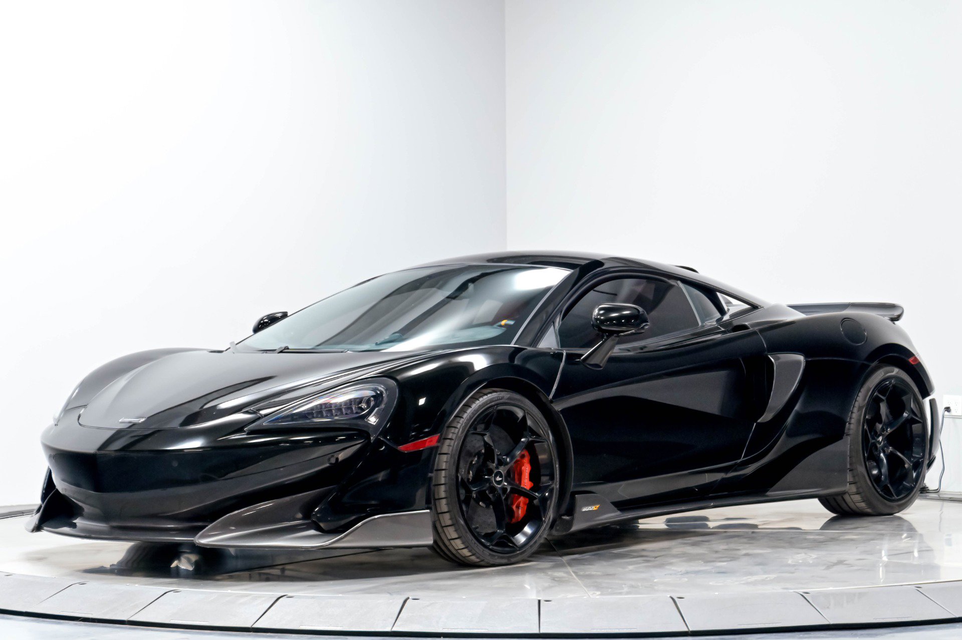 Used 2019 McLaren 600LT photo 2