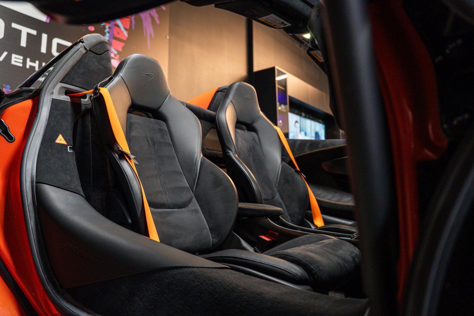 Used 2020 McLaren 600LT Spider photo 11