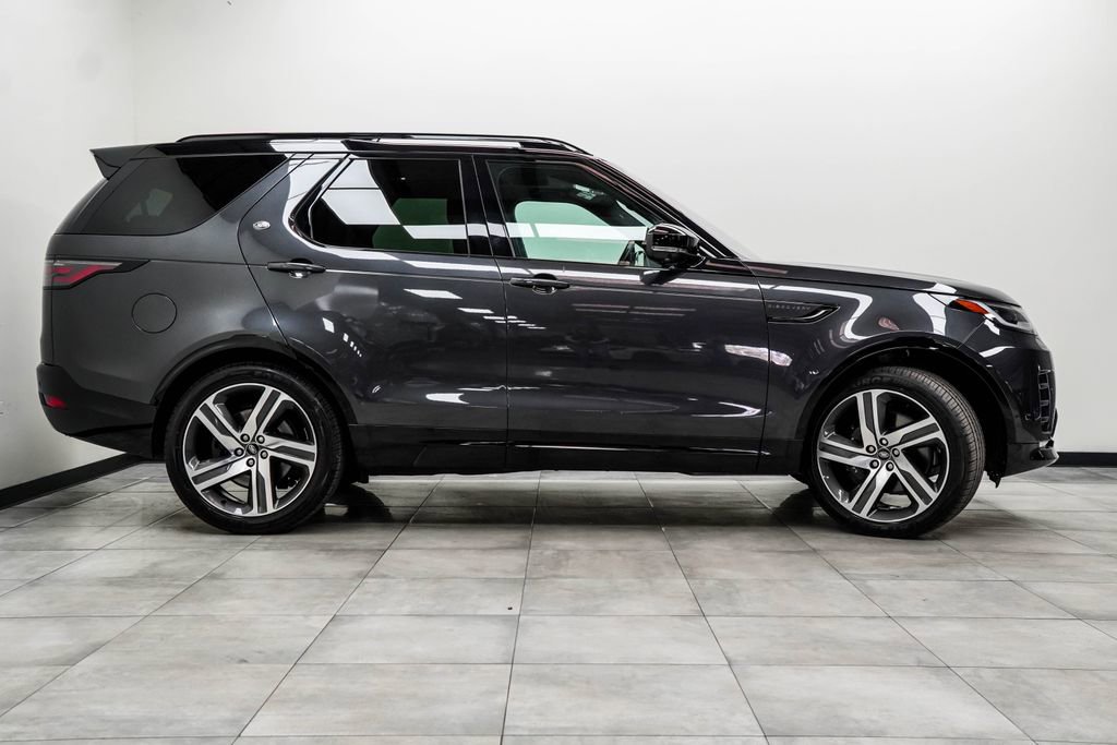 2023 Land Rover Discovery Metropolitan Edition
