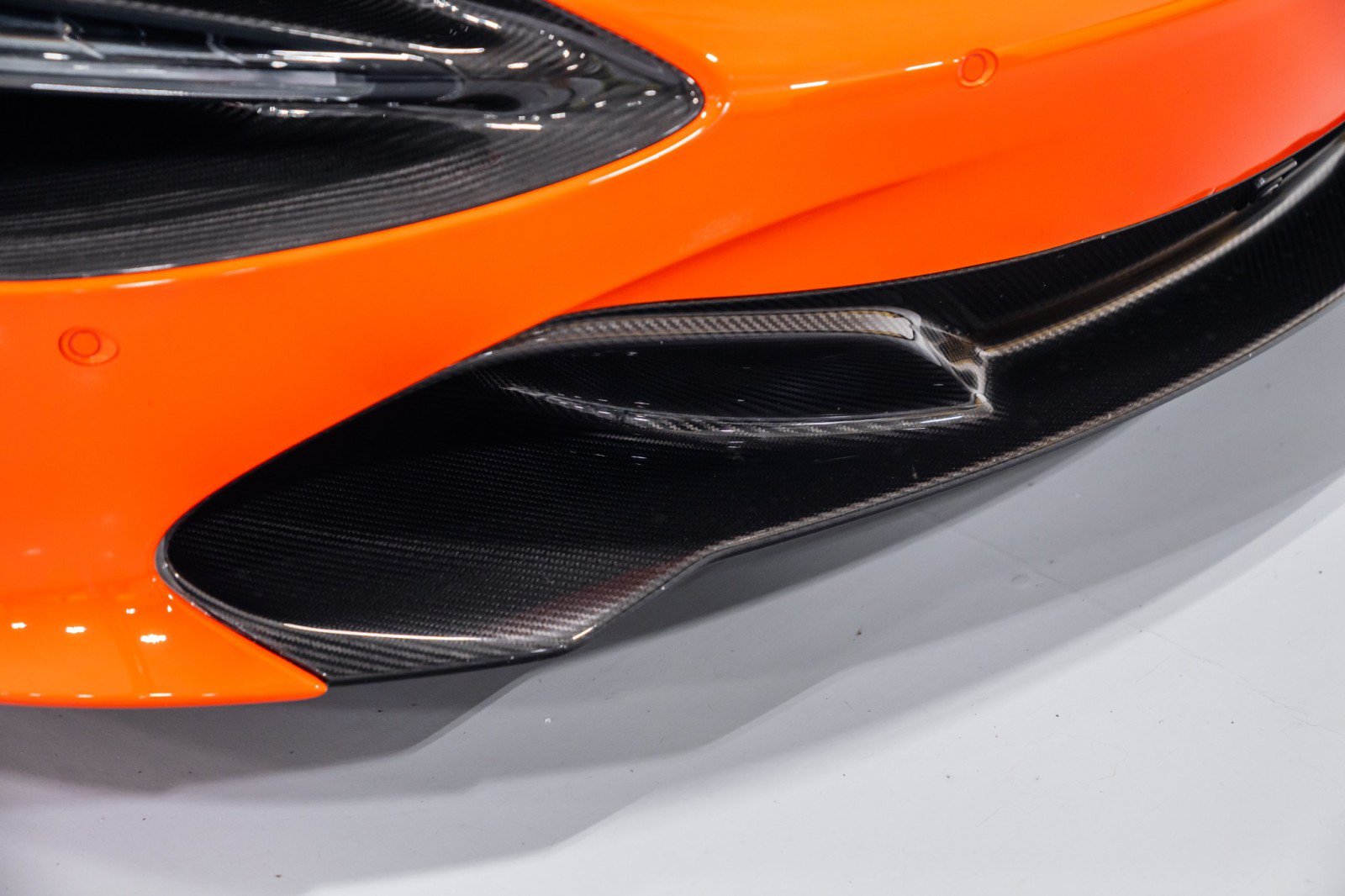 Used 2019 McLaren 720S Performance photo 23