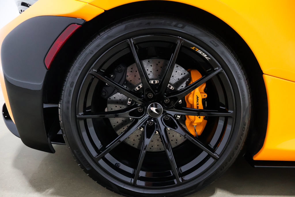 Used 2022 McLaren 765LT photo 41