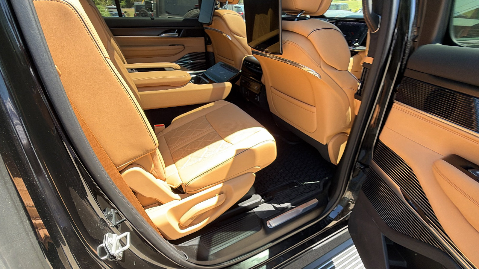 2025 Jeep Grand Wagoneer Series III