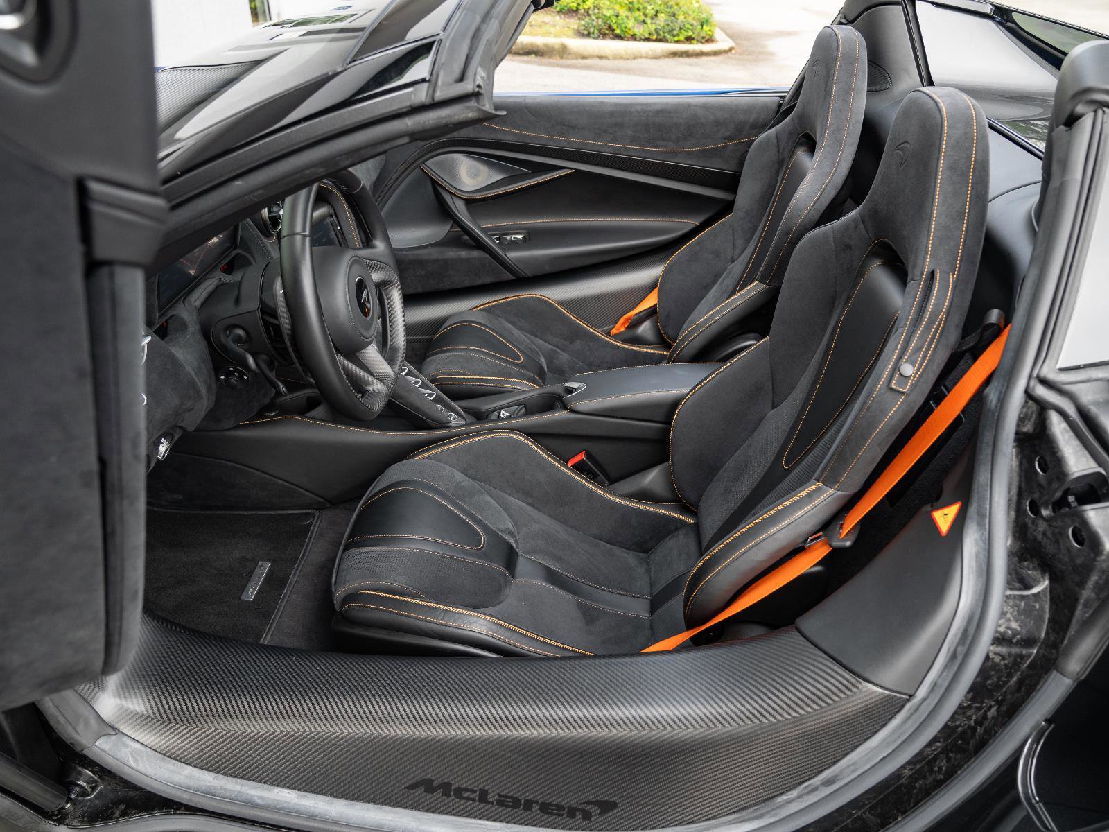 Used 2020 McLaren 720S Luxury photo 24