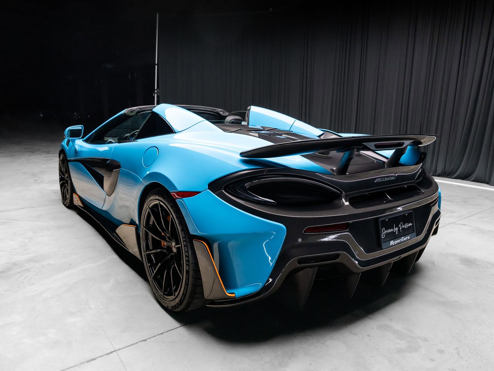 Used 2020 McLaren 600LT Spider photo 17