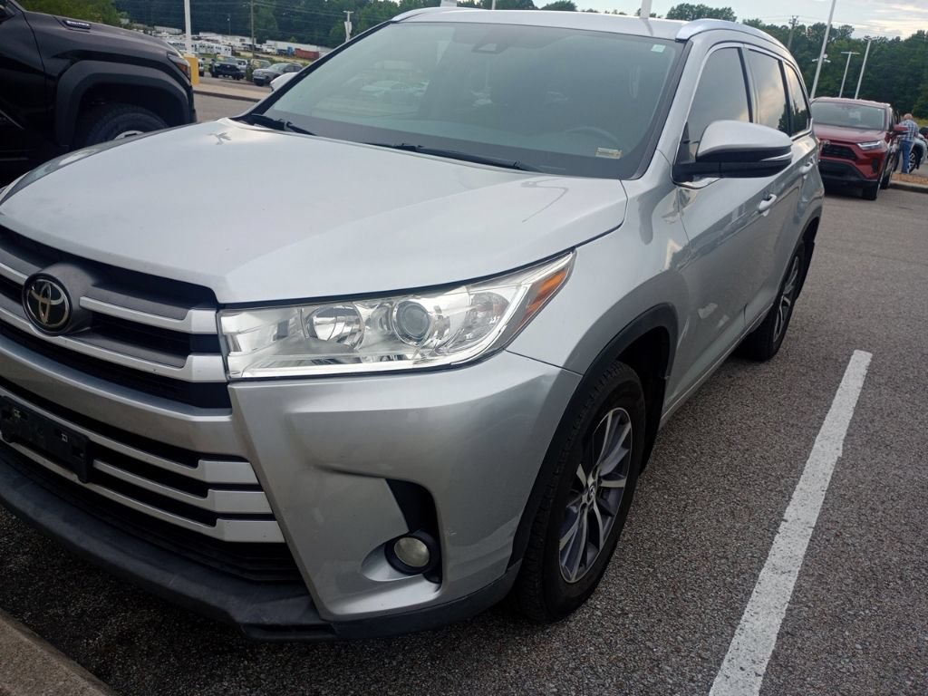 Used 2017 Toyota Highlander XLE