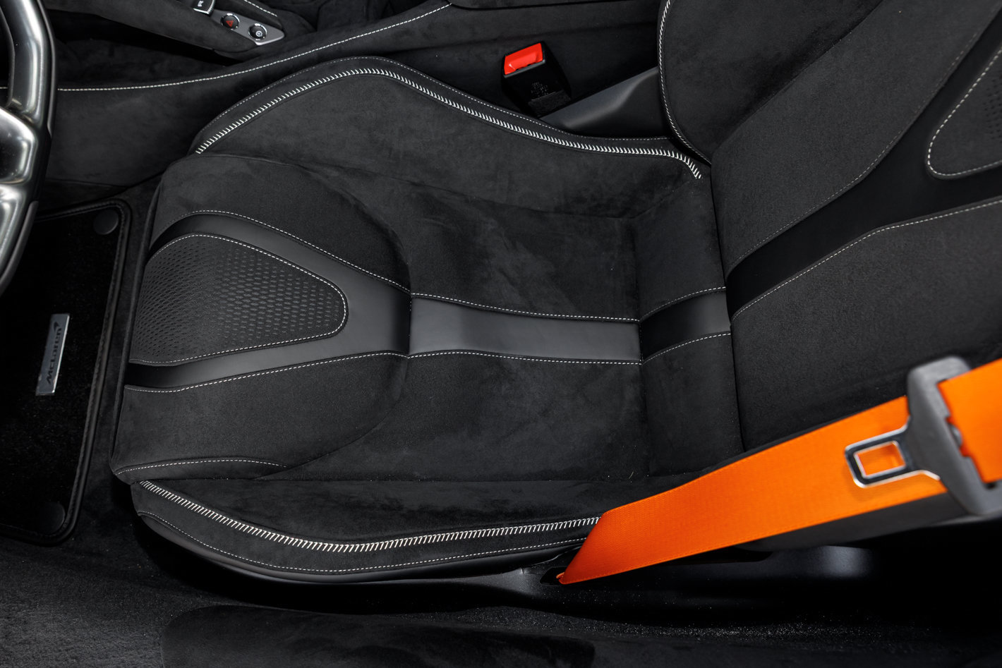 Used 2027 McLaren 750S photo 13
