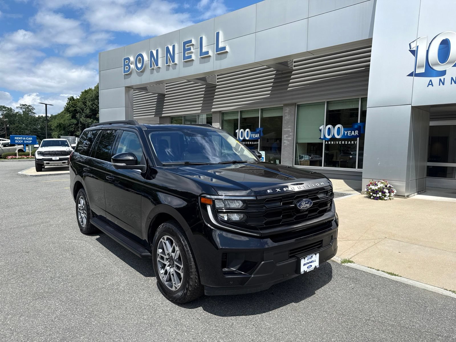 Used 2025 Ford Expedition Active
