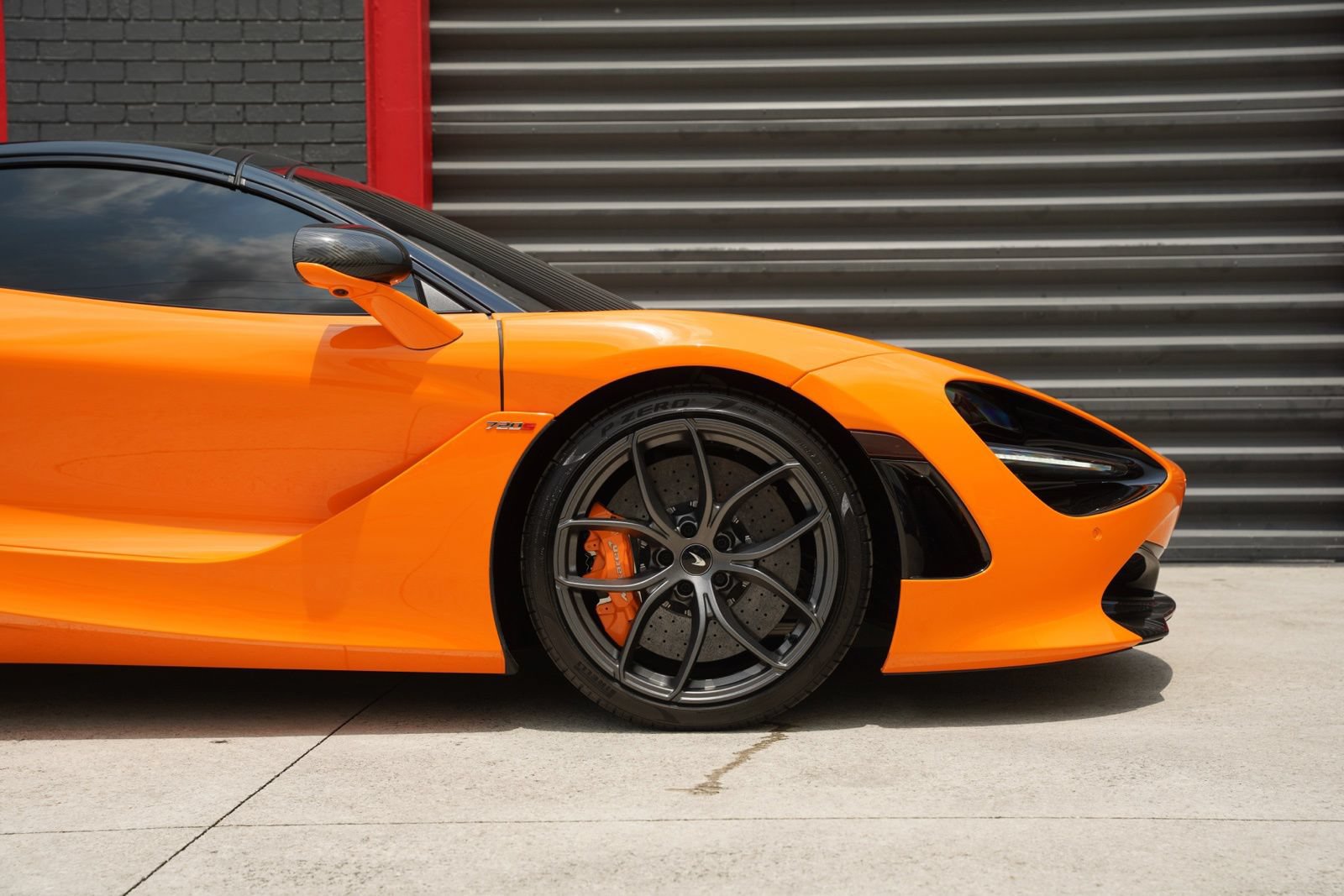 Used 2022 McLaren 720S Performance photo 18