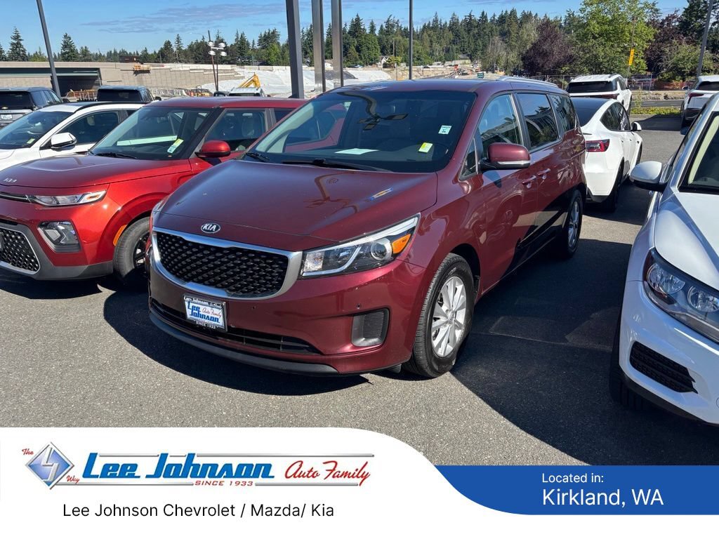 Used 2017 Kia Sedona LX w/ LX Essentials Premium Package