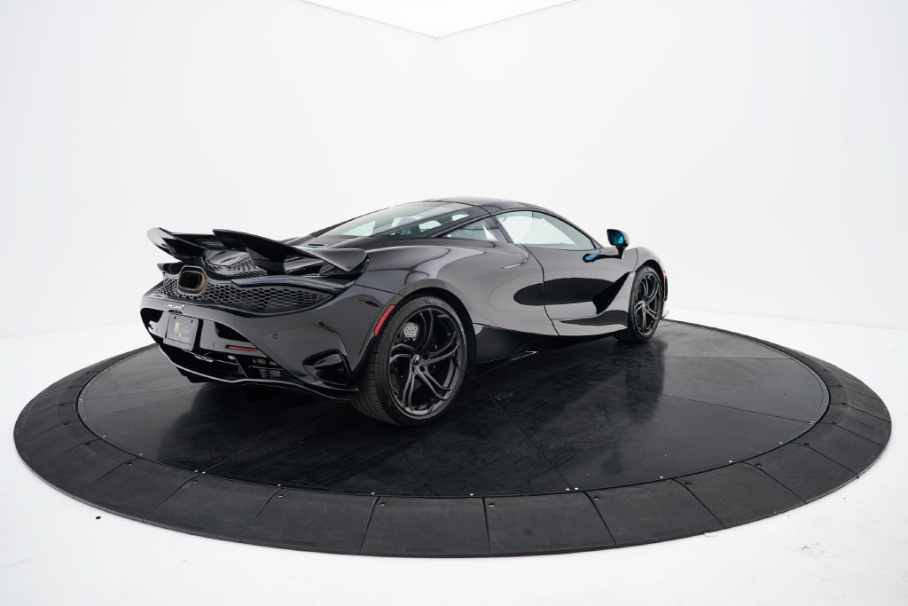 Used 2025 McLaren 750S photo 16