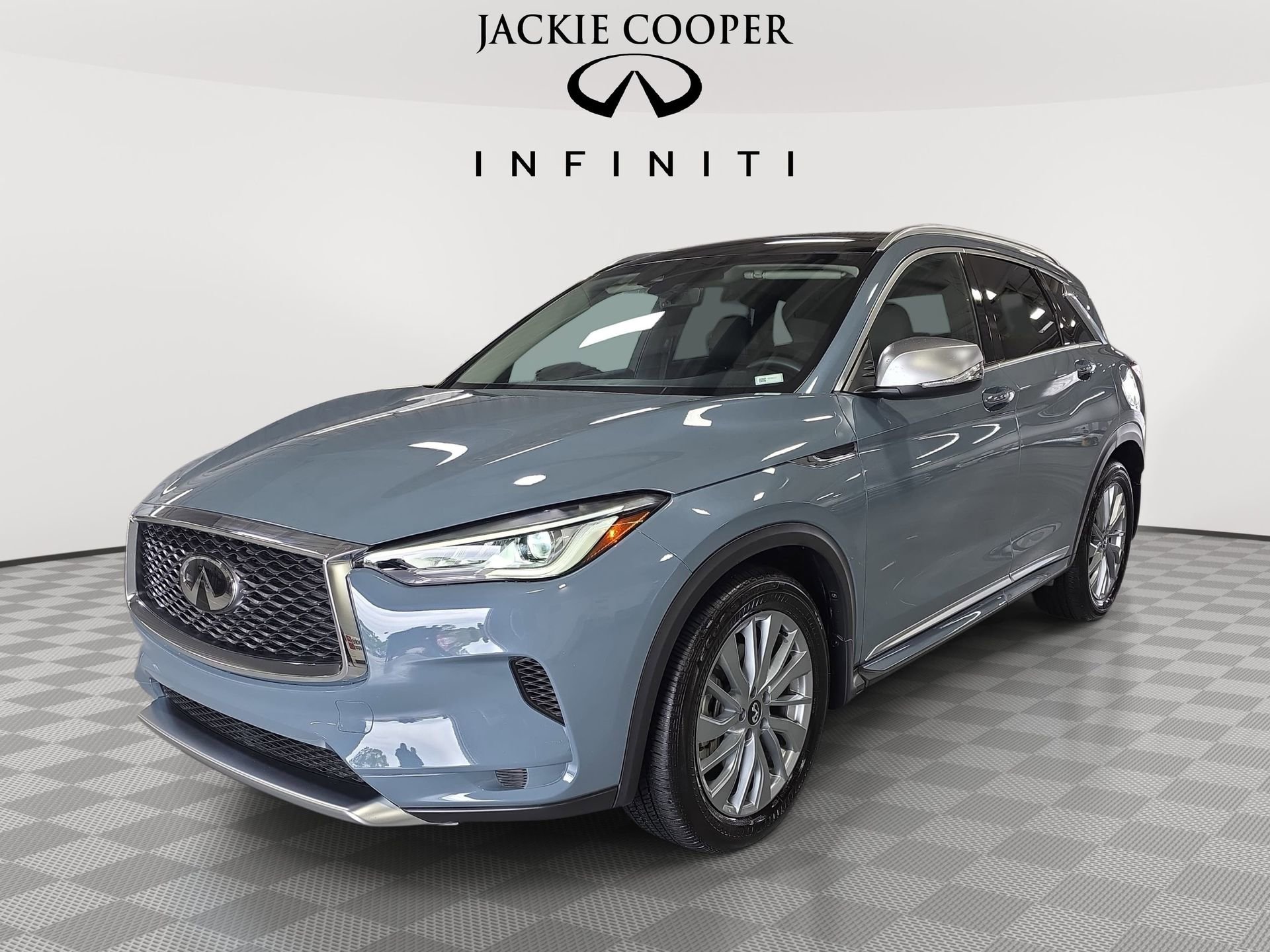 Certified 2025 INFINITI QX50 Luxe w/ Accent Package