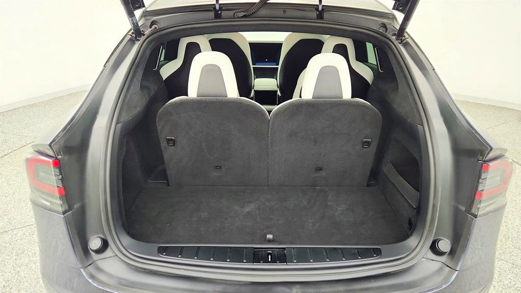 2022 Tesla Model X Plaid