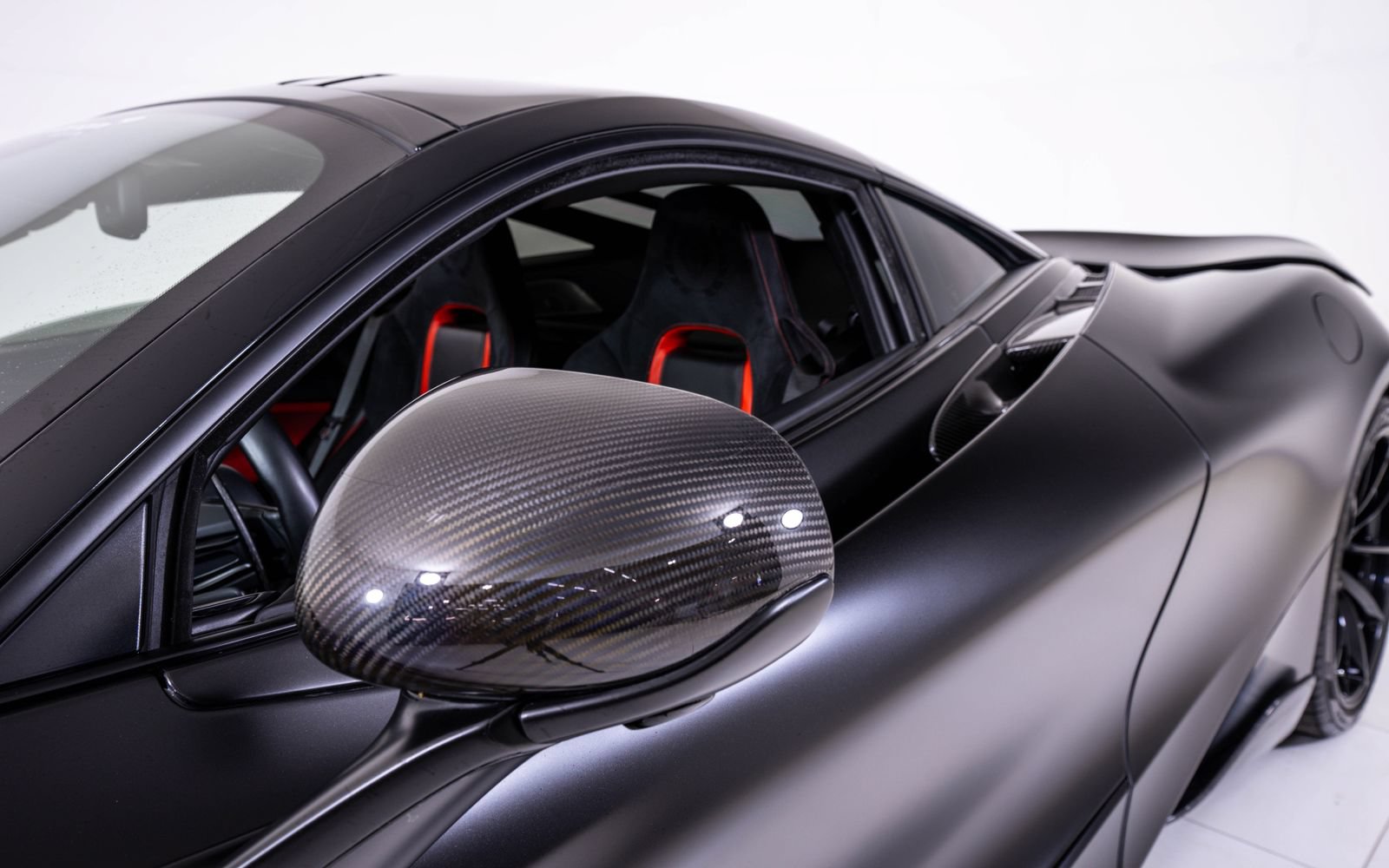 Used 2019 McLaren 720S Performance photo 14