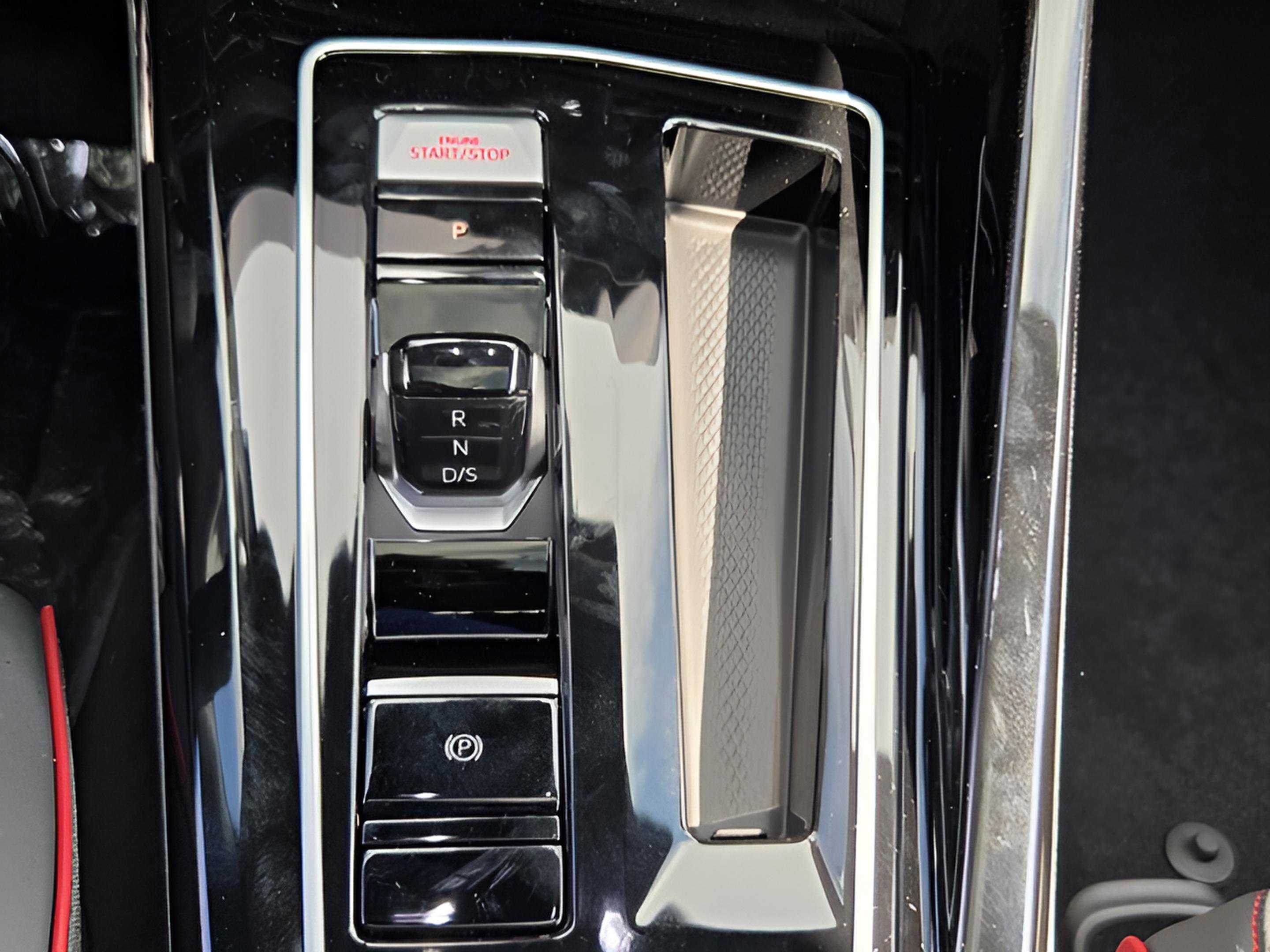 2026 Volkswagen Golf SE