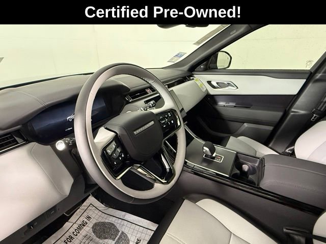 2026 Land Rover Range Rover Velar Dynamic SE