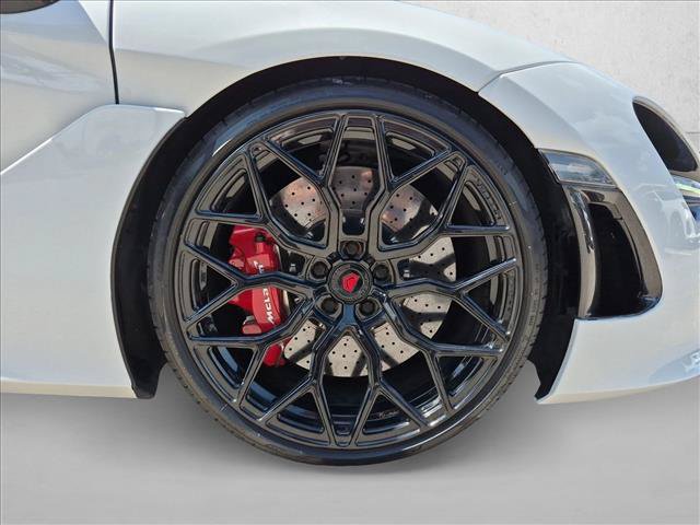 Used 2020 McLaren 720S Performance photo 19
