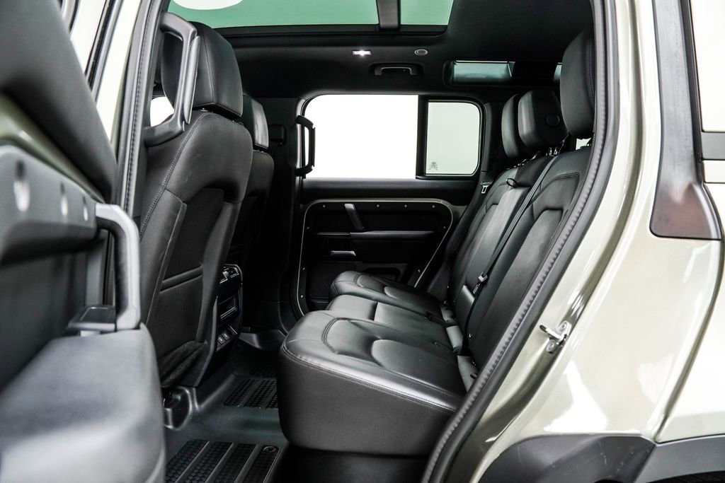 2025 Land Rover Defender 110 S