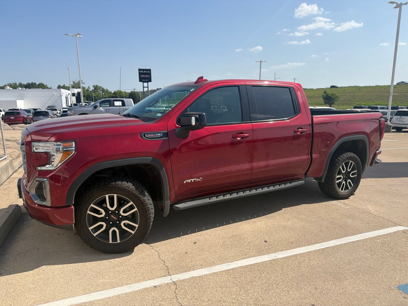 Used 2022 GMC Sierra 1500 AT4 w/ AT4 Premium Package