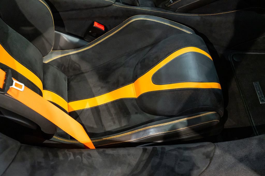 Used 2018 McLaren 720S photo 35